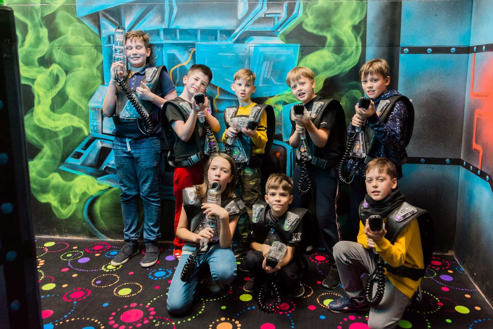 Групповая игра на арене в LaserLand Чита