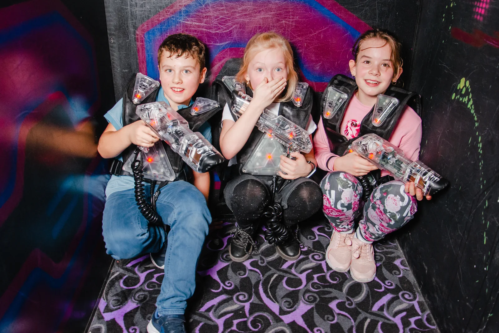 Друзья после командной игры в LaserLand Чита