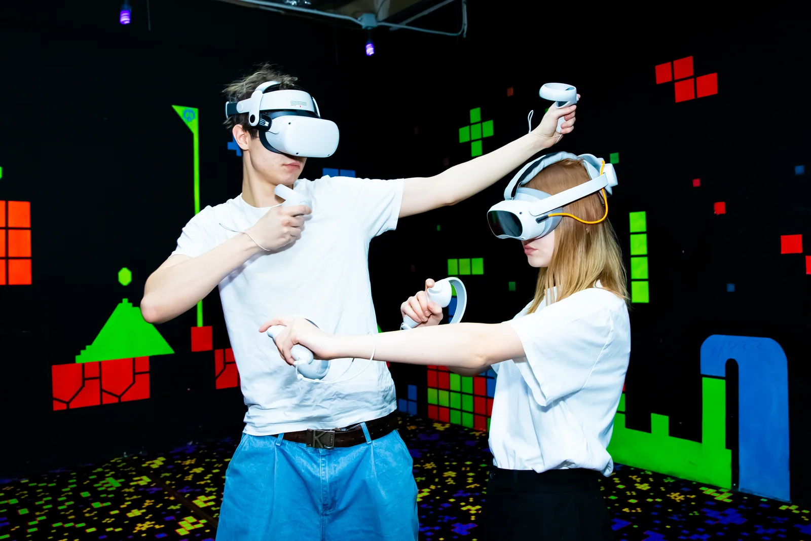 Совместная VR-игра для подростков в LaserLand Чита